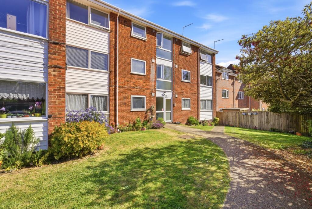 Cedar Court, St. Albans, Hertfordshire, AL4