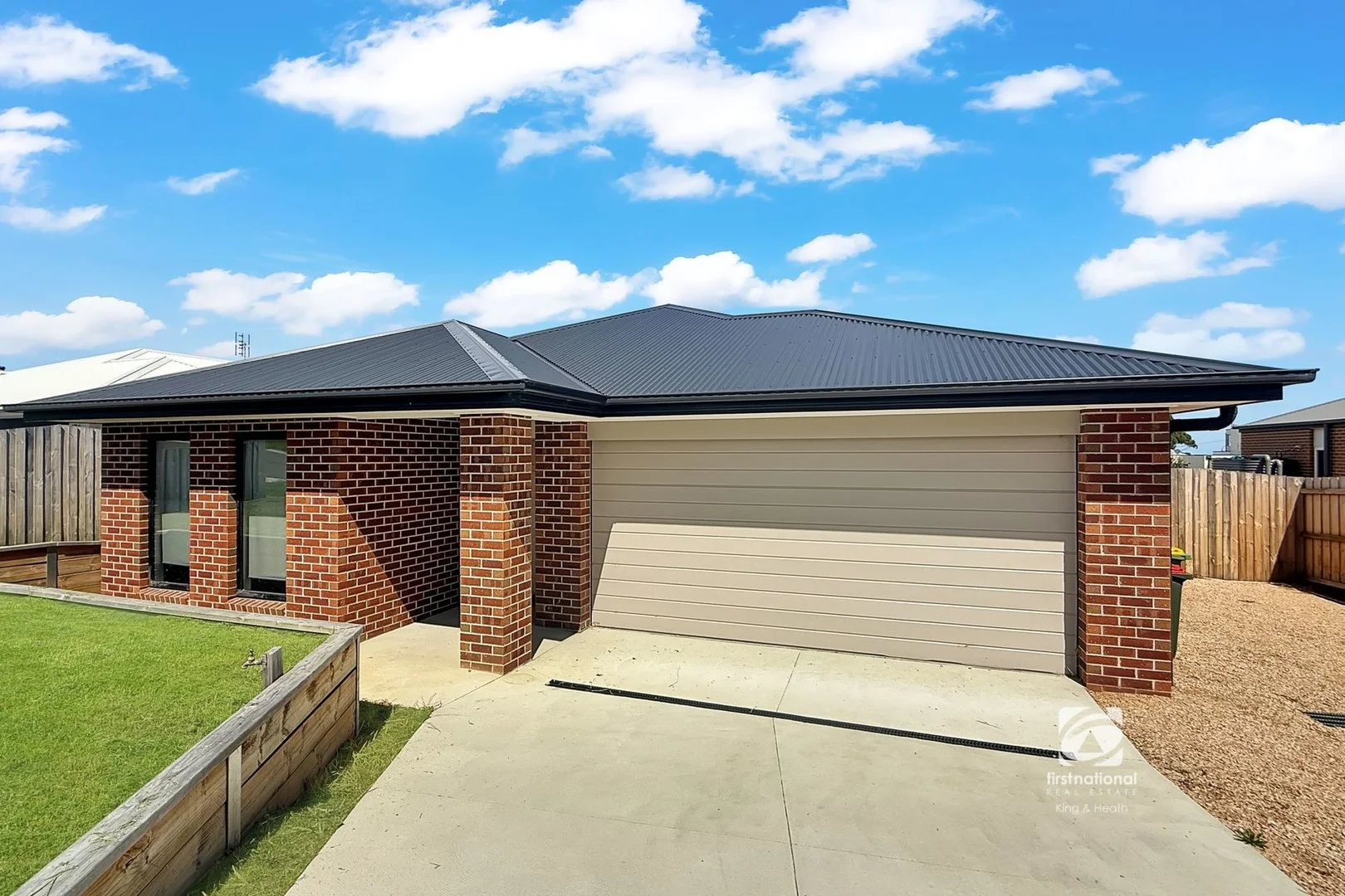 61 Lakeview Drive, Lakes Entrance VIC 3909