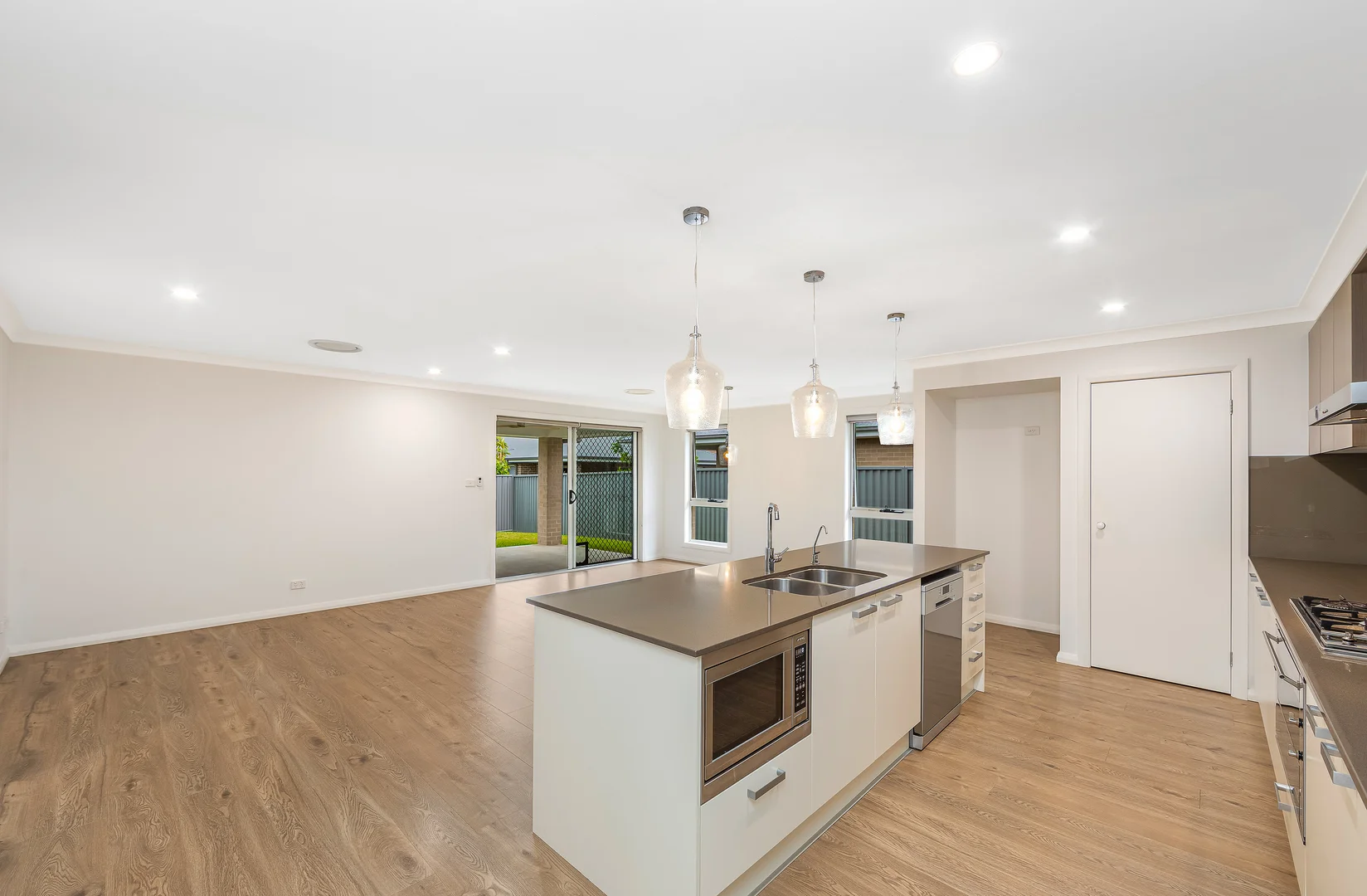 Additional image 6 of 10 Fairmont Boulevard, Hamlyn Terrace NSW 2259