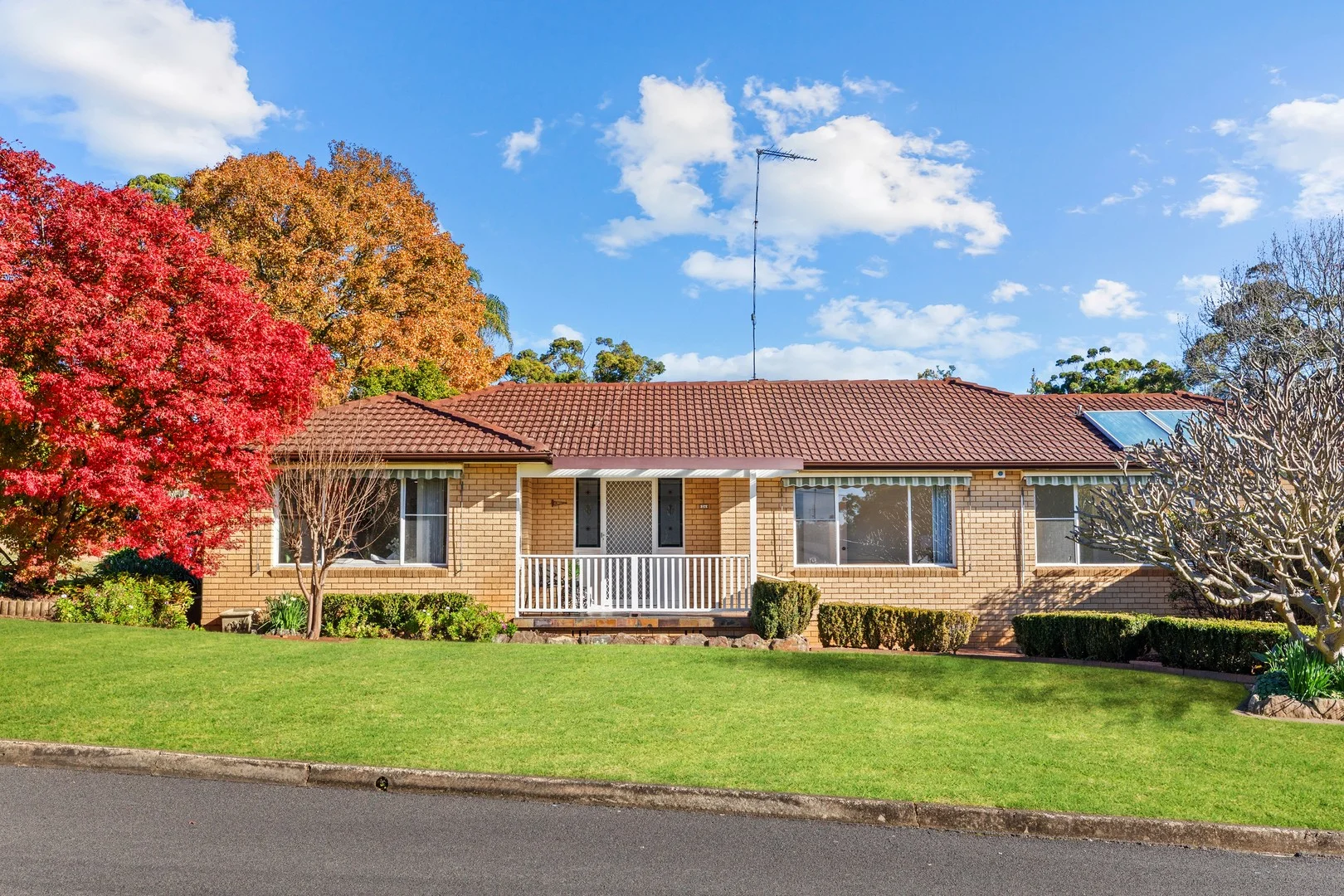 2A Roseneath Place, Baulkham Hills NSW 2153