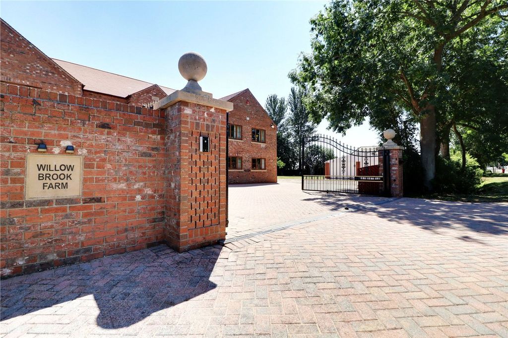 Additional image 38 of 6 bed detached house for saleGodnow Bridge, Crowle DN17