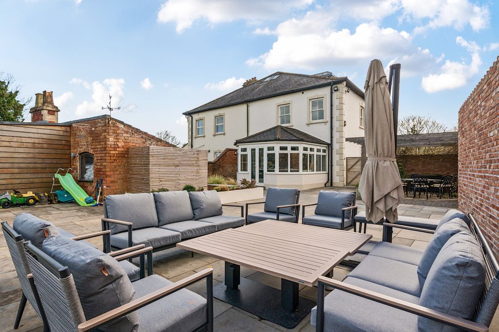 Additional image 40 of 6 bed semi-detached house for saleNew Passage Road, New Passage BS35