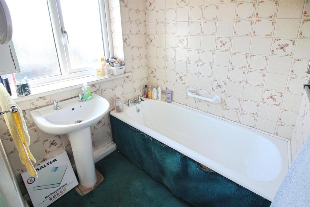 Additional image 11 of 3 bed semi-detached house for saleStyebank Lane, Rothwell, Leeds LS26