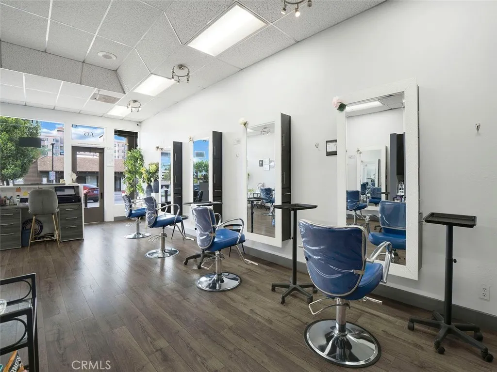 Additional image 8 of 135 W California Boulevard, Pasadena, CA 91105