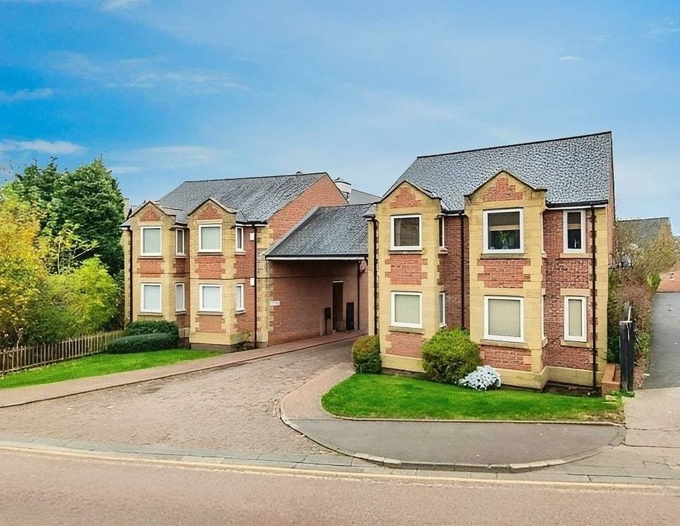 2 bed flat for saleWellway Court, Morpeth NE61