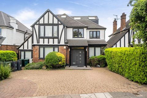 Edgwarebury Lane, Edgware, Greater London. HA8