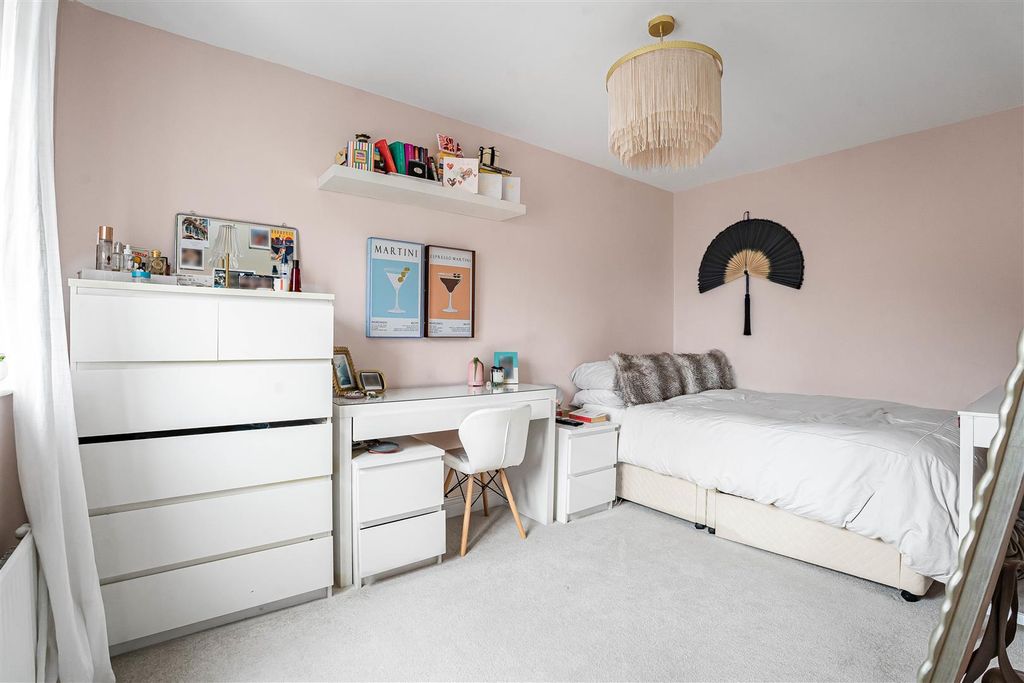 Additional image 15 of 4 bed detached house for saleRutland Gate, Maidenhead SL6