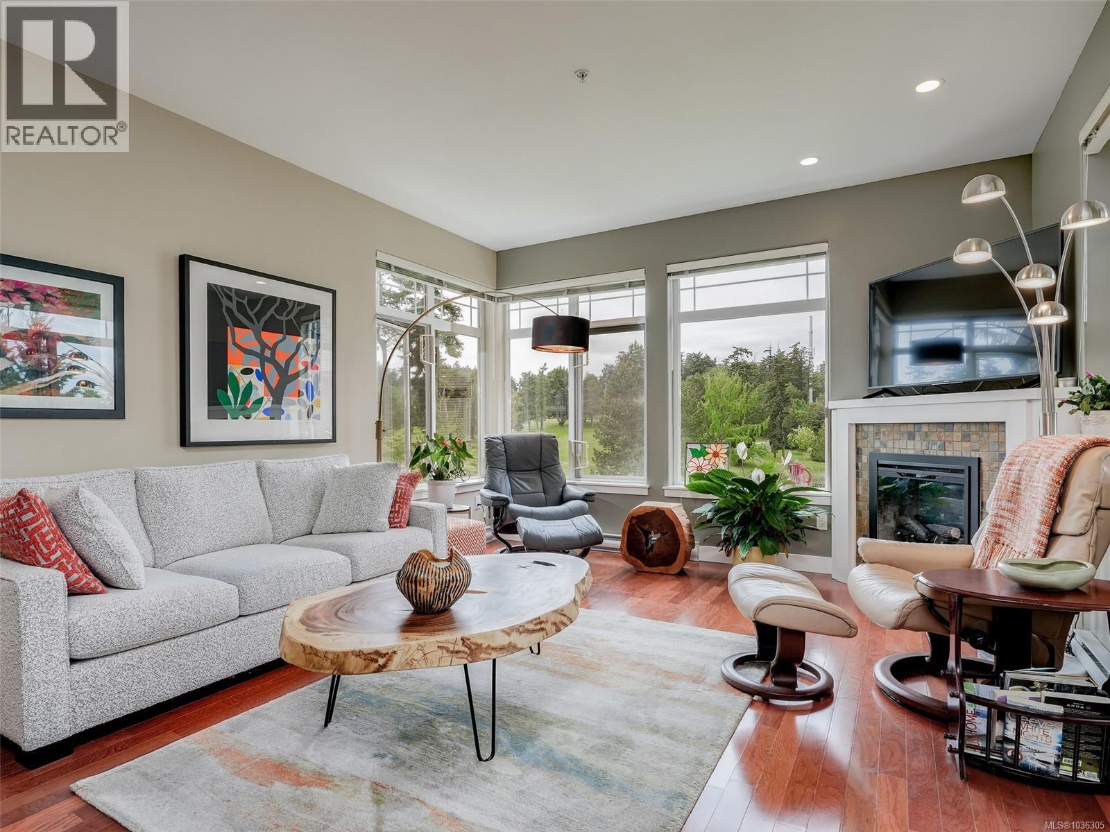 306D 1115 Craigflower Rd