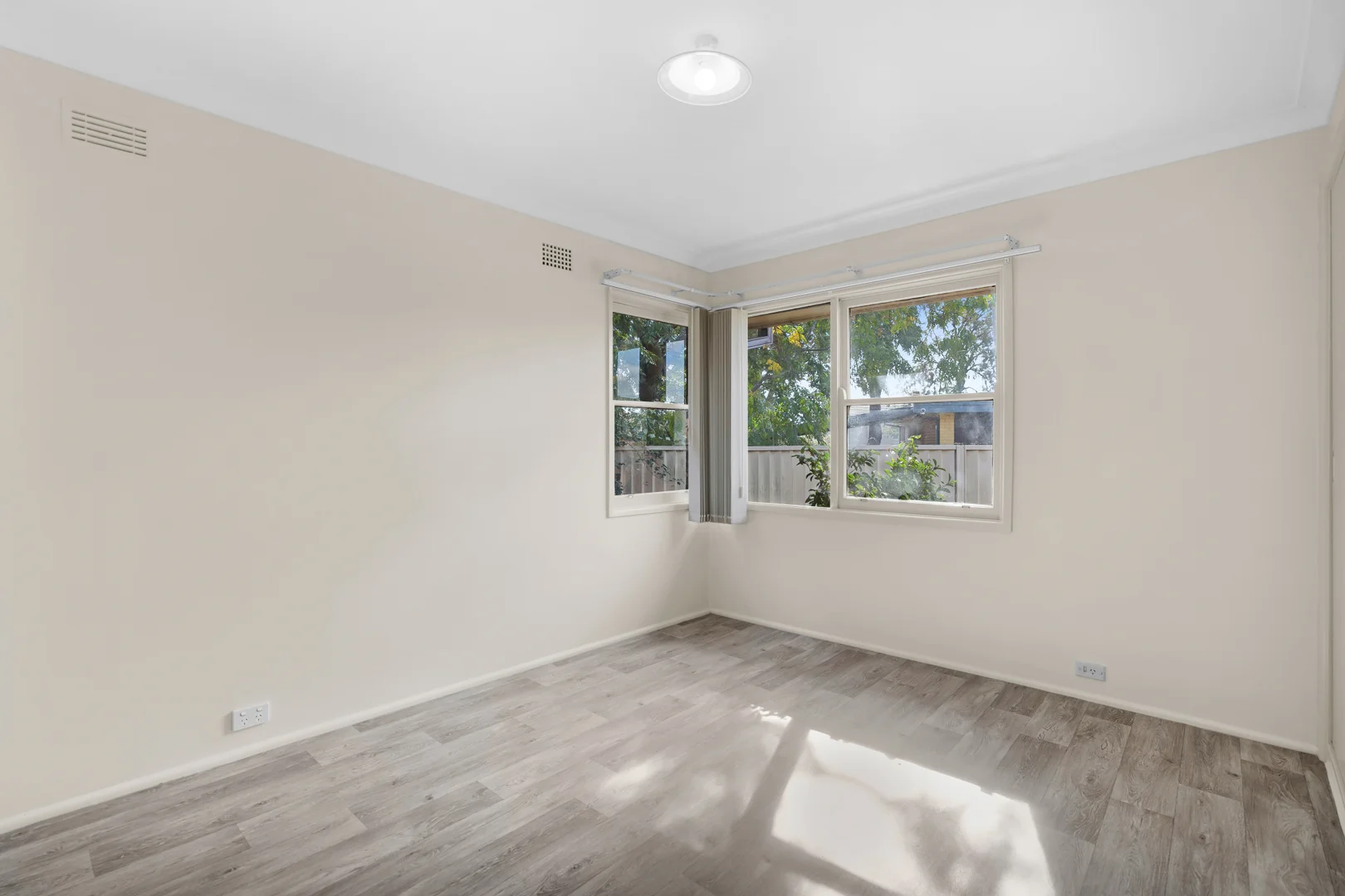 Additional image 5 of 79 Oxford Road, Ingleburn NSW 2565