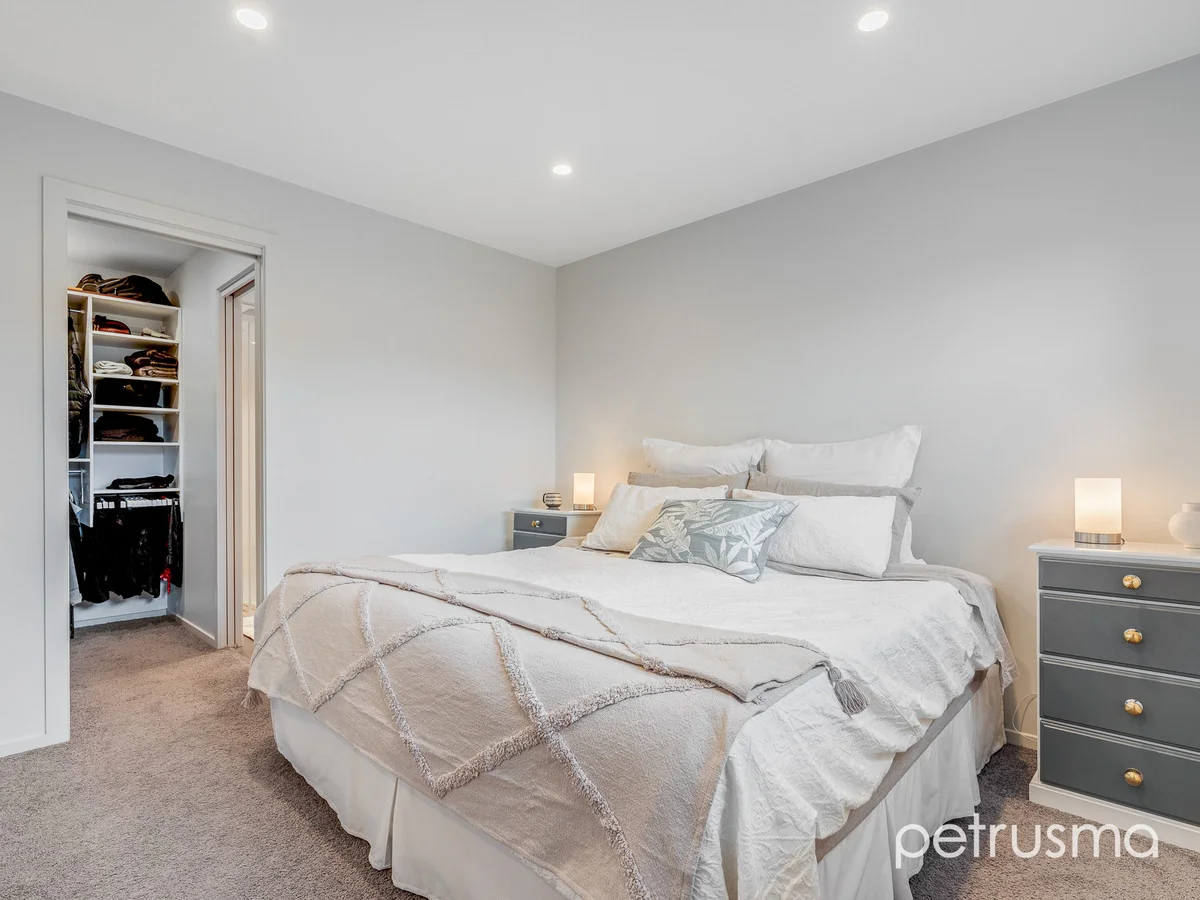 Additional image 8 of 1/40 Rosehill Crescent, Lenah Valley TAS 7008