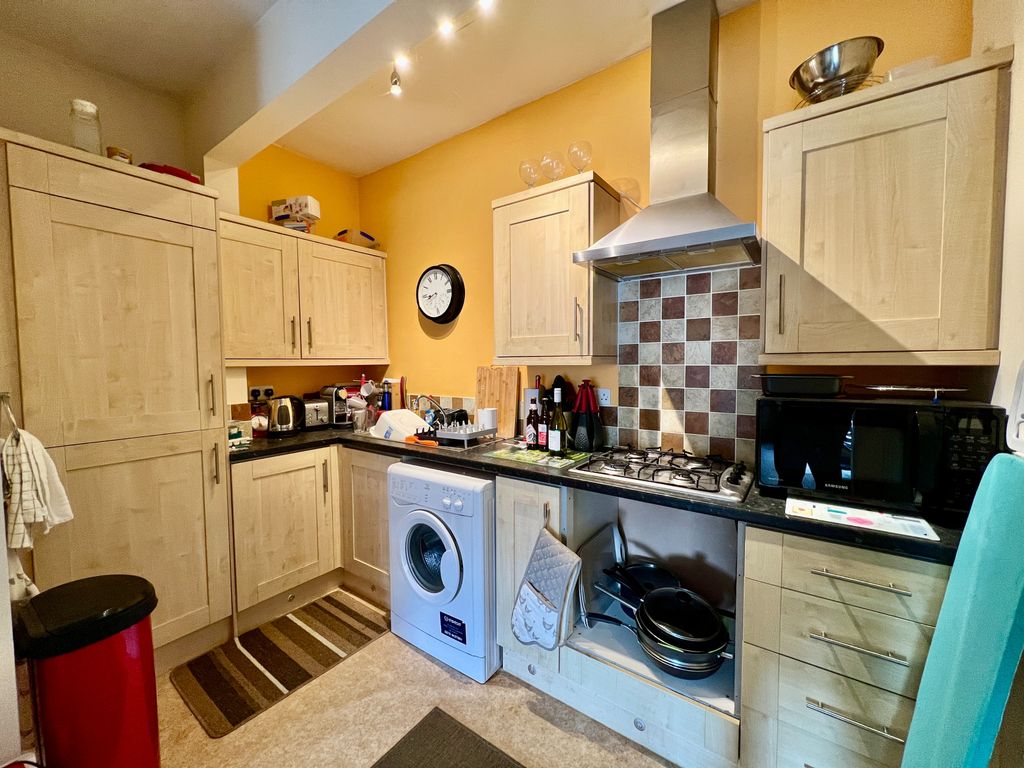 Additional image 5 of 2 bed flat for saleHarlaxton Road, Grantham NG31