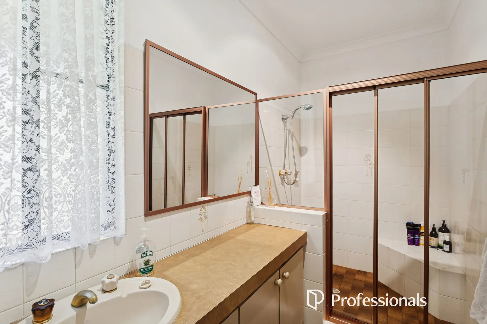 Additional image 20 of 140 Watsonia Road, Gooseberry Hill WA 6076