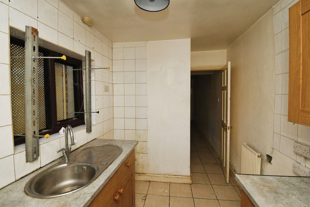 Additional image 3 of 1 bed flat for saleQueen Street, Scunthorpe DN16
