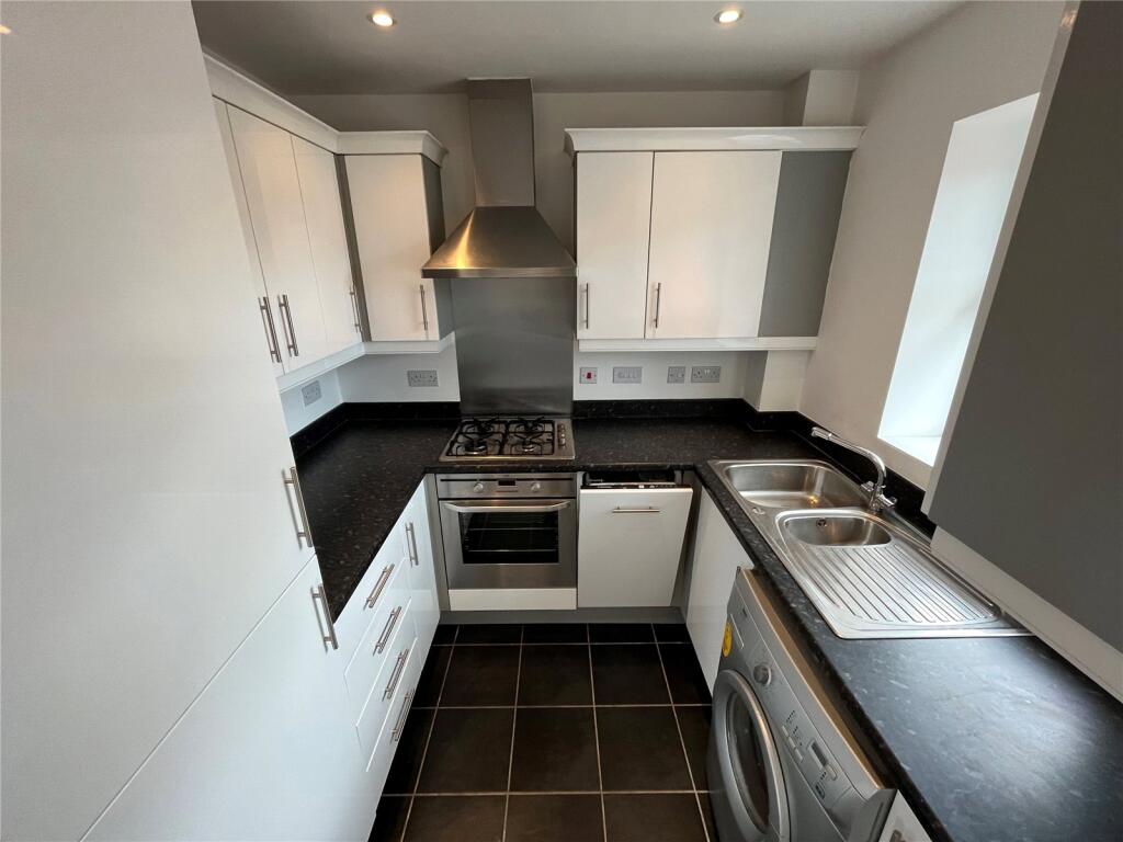 Snitterfield Drive, Shirley, Solihull, West Midlands, B90 photo 2