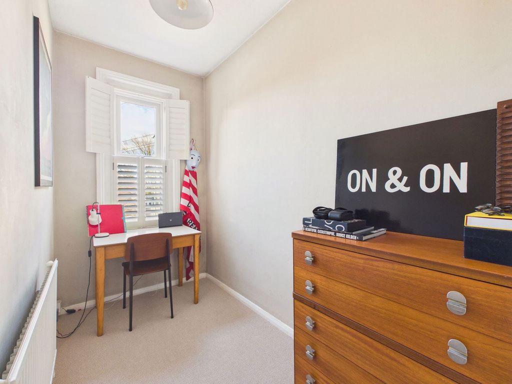 Additional image 6 of 2 bed maisonette for saleStation Road, Horsham, West Sussex RH13
