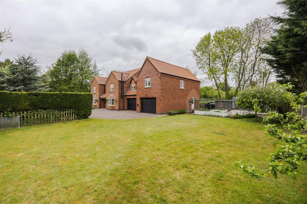 Additional image 29 of 5 bed detached house for saleHaytons Lane, Appleby DN15