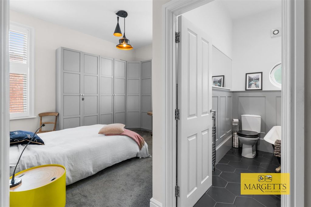 Additional image 25 of 2 bed flat for saleSouthcotes, Warwick New Road, Royal Leamington Spa CV32