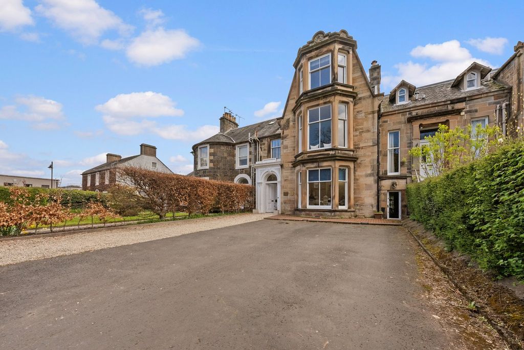 3 bed flat for salePitt Terrace, Stirling FK8