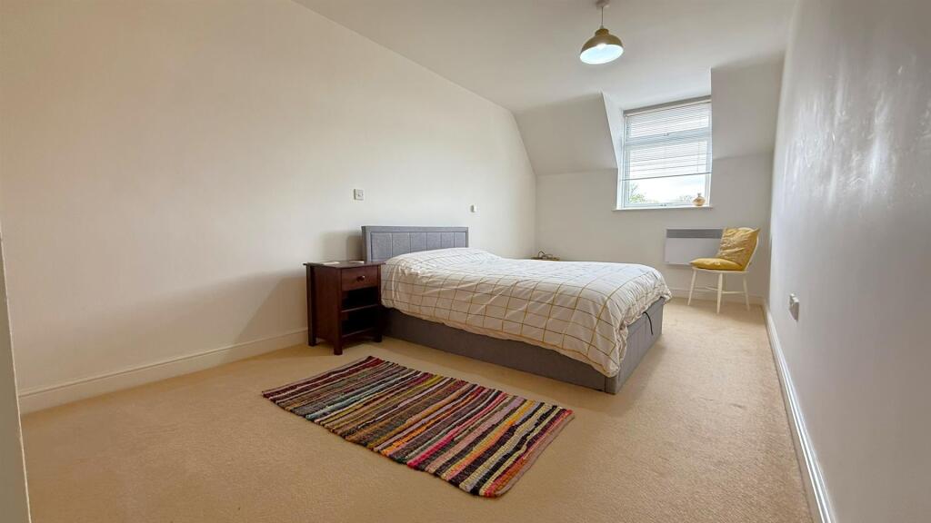 Additional image 8 of 28 Griffin Close, Northfield, Birmingham