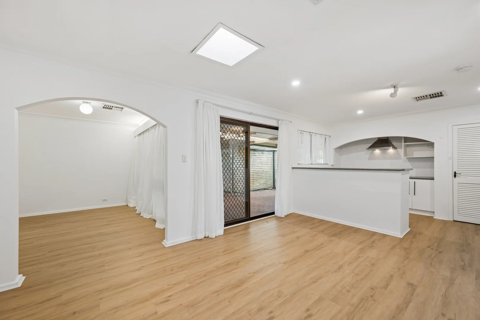 Additional image 4 of 82 Regency Drive, Thornlie WA 6108