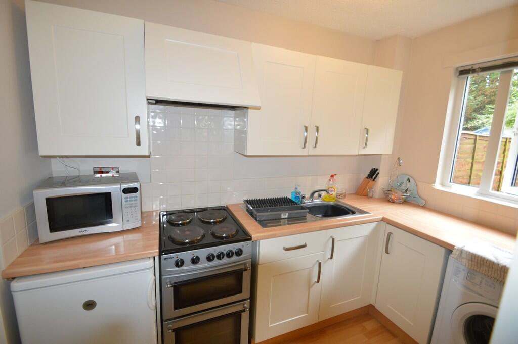 Ramblers Way, Welwyn Garden City photo 4