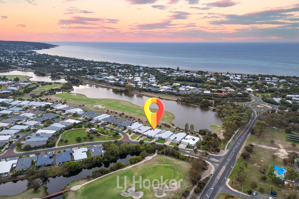 10 Aldercress Approach, Dunsborough WA 6281