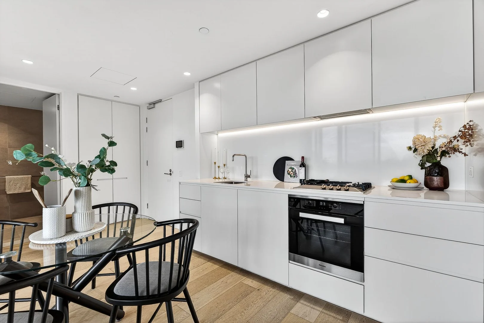 Additional image 5 of 303/7 Evergreen Mews, Armadale VIC 3143