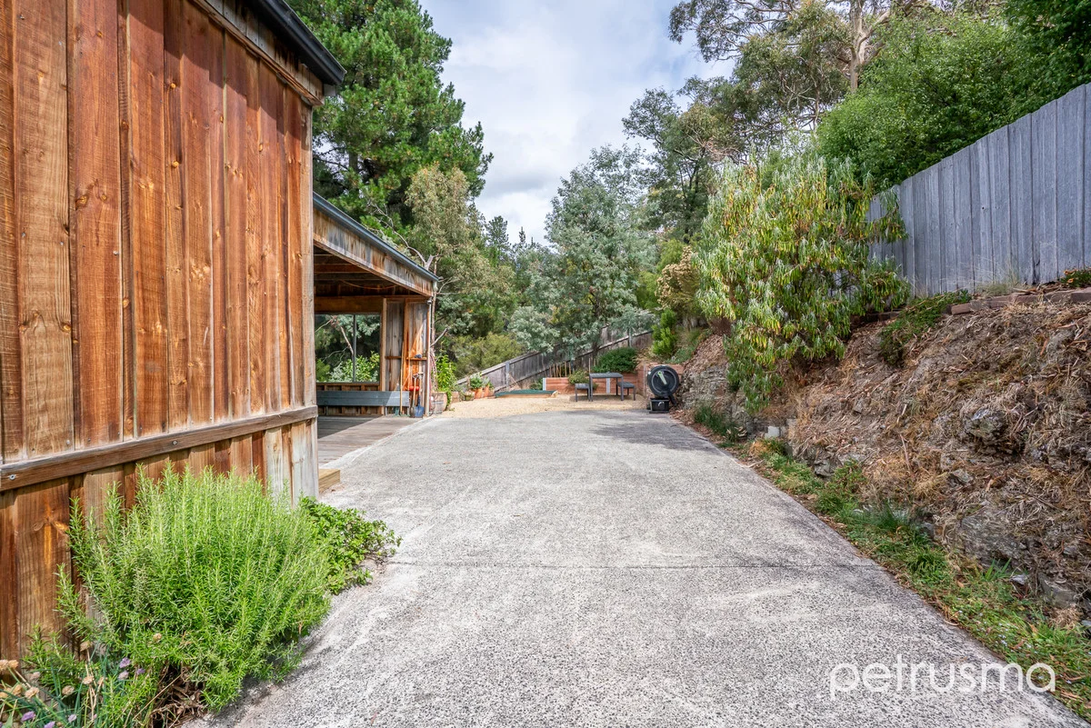 Additional image 19 of 2/11a Daly Road, Lenah Valley TAS 7008