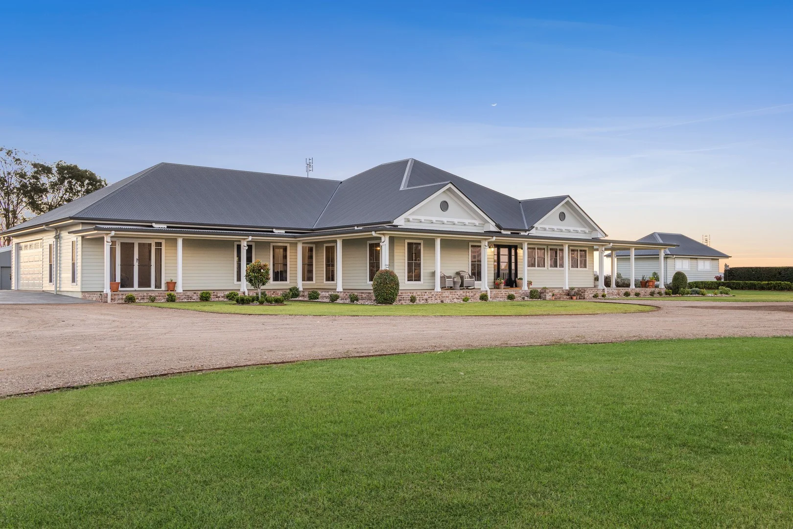 'Balvaird' 9368 New England Highway, Geham QLD 4352