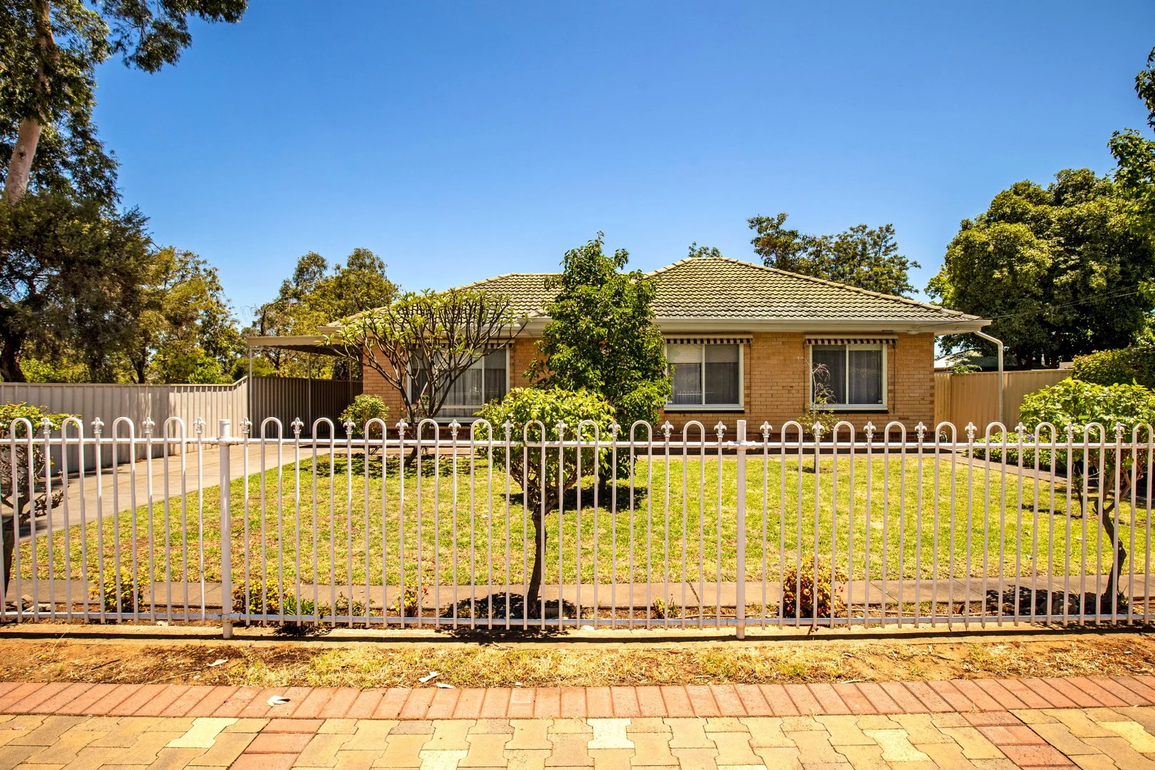 1 Seccafien Av, Marion SA 5043