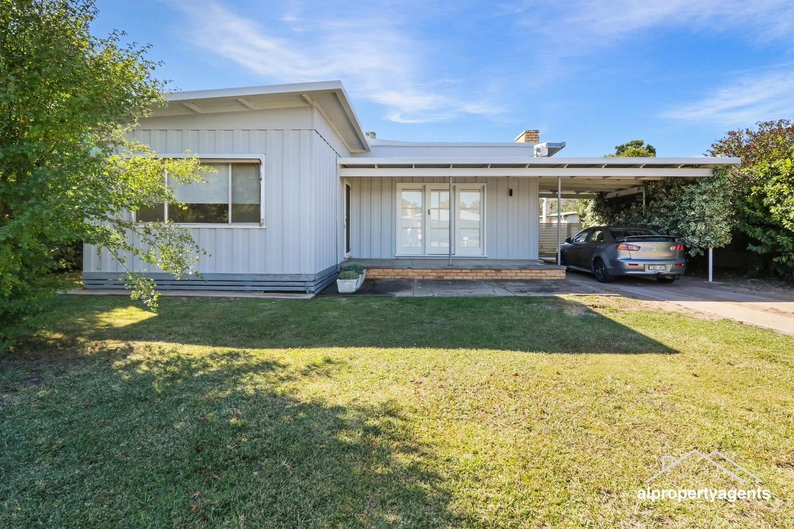 17 Kokoda Avenue, Warracknabeal VIC 3393