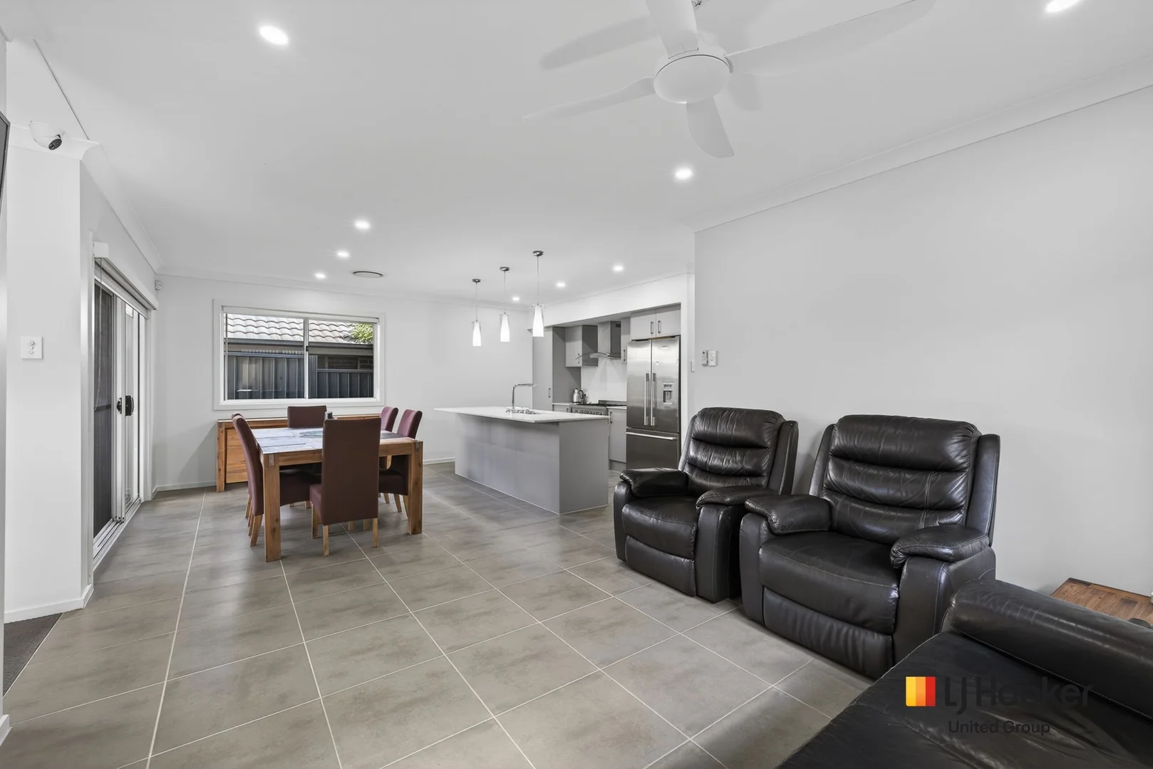 18 Bilson Road, Spring Farm NSW 2570 photo 2