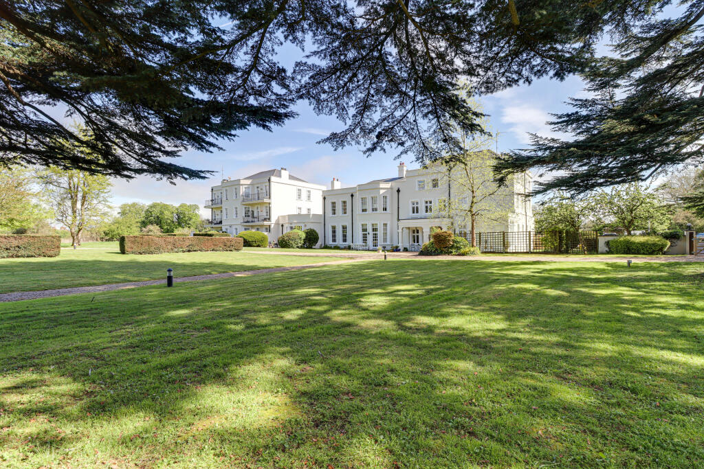 Highfield Hall, Highfield Lane, St. Albans, AL4