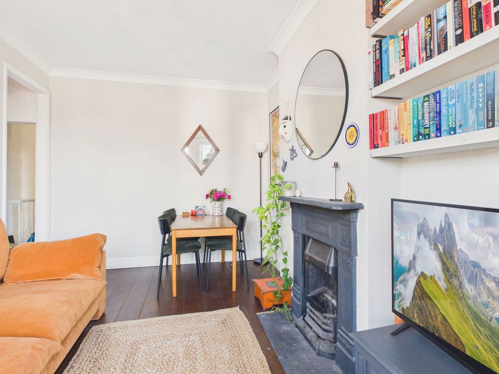Additional image 5 of 2 bed maisonette for saleStation Road, Horsham, West Sussex RH13