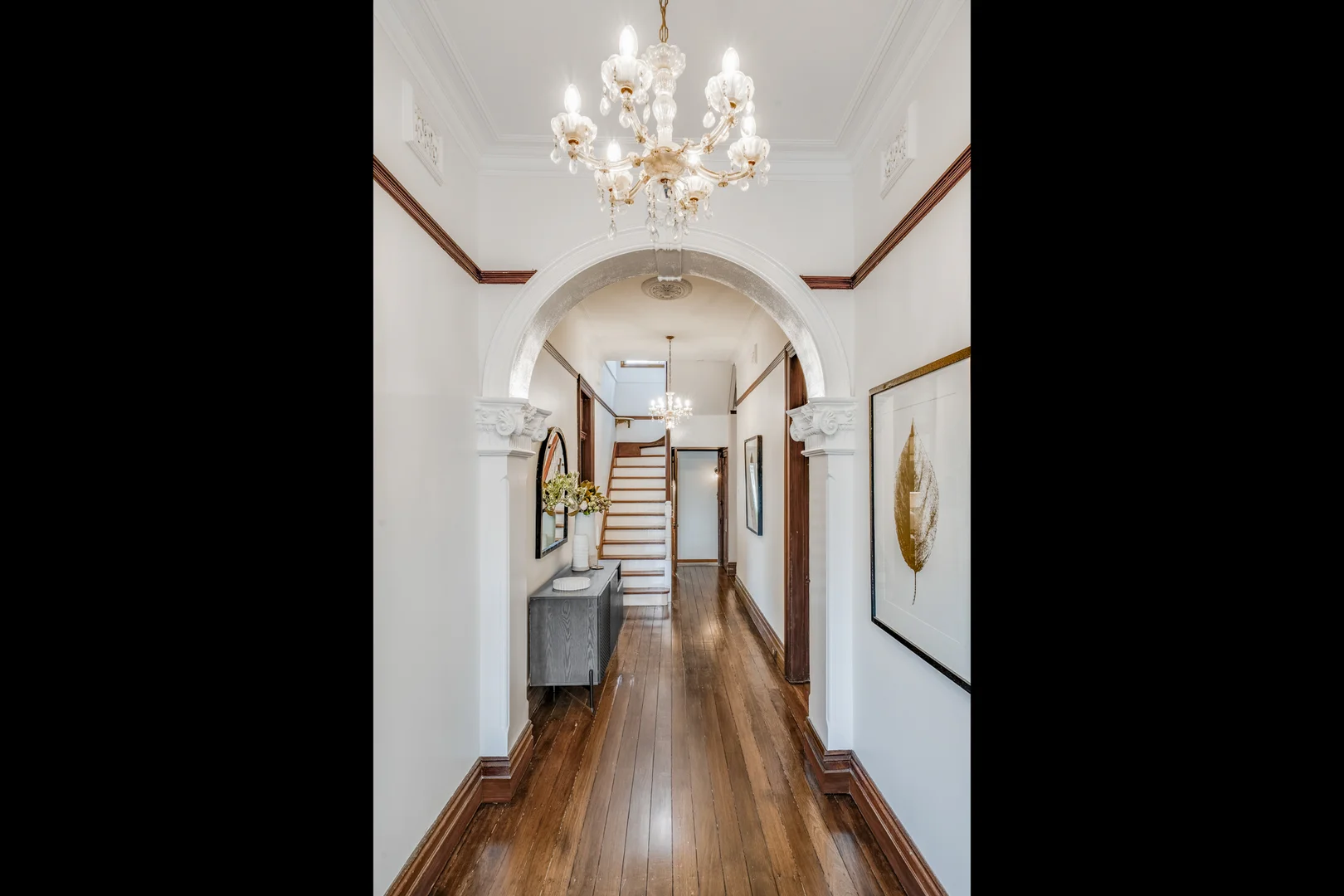 52 The Crescent, Cheltenham NSW 2119 photo 3