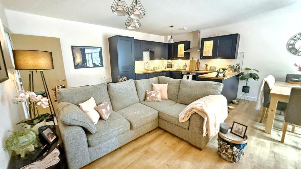 Additional image 3 of Middlepark Drive, Northfield, BVT, Birmingham,