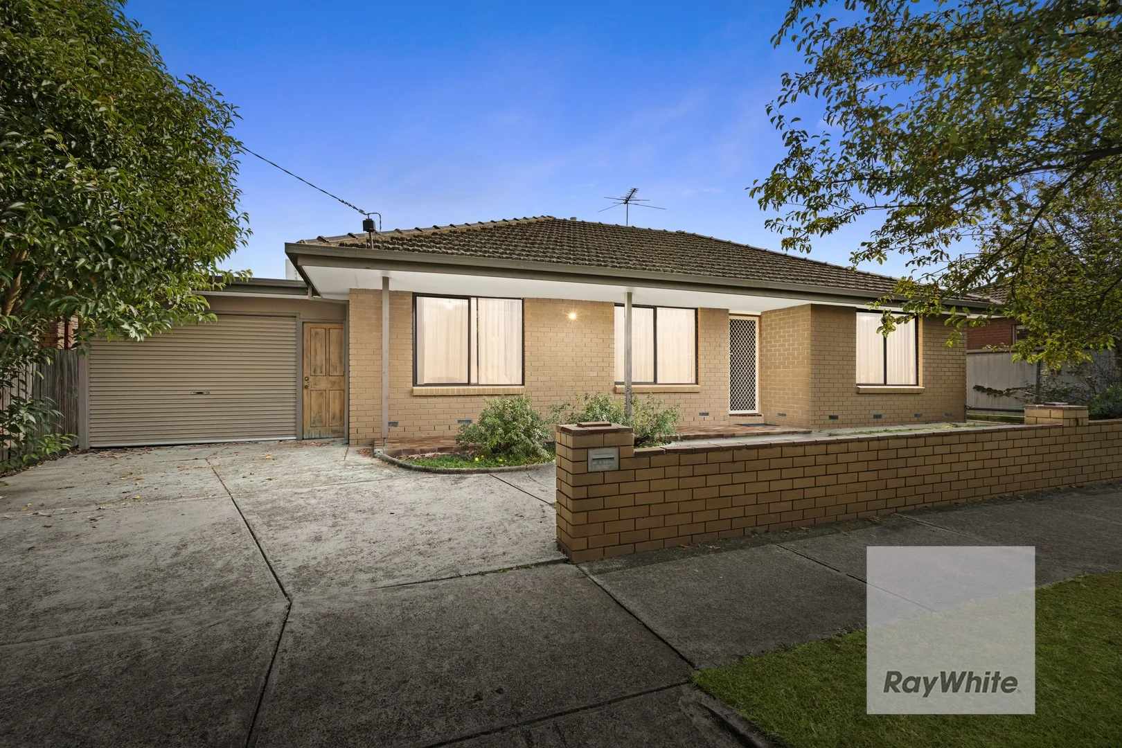 15 Ellerslie Street, Kingsbury VIC 3083