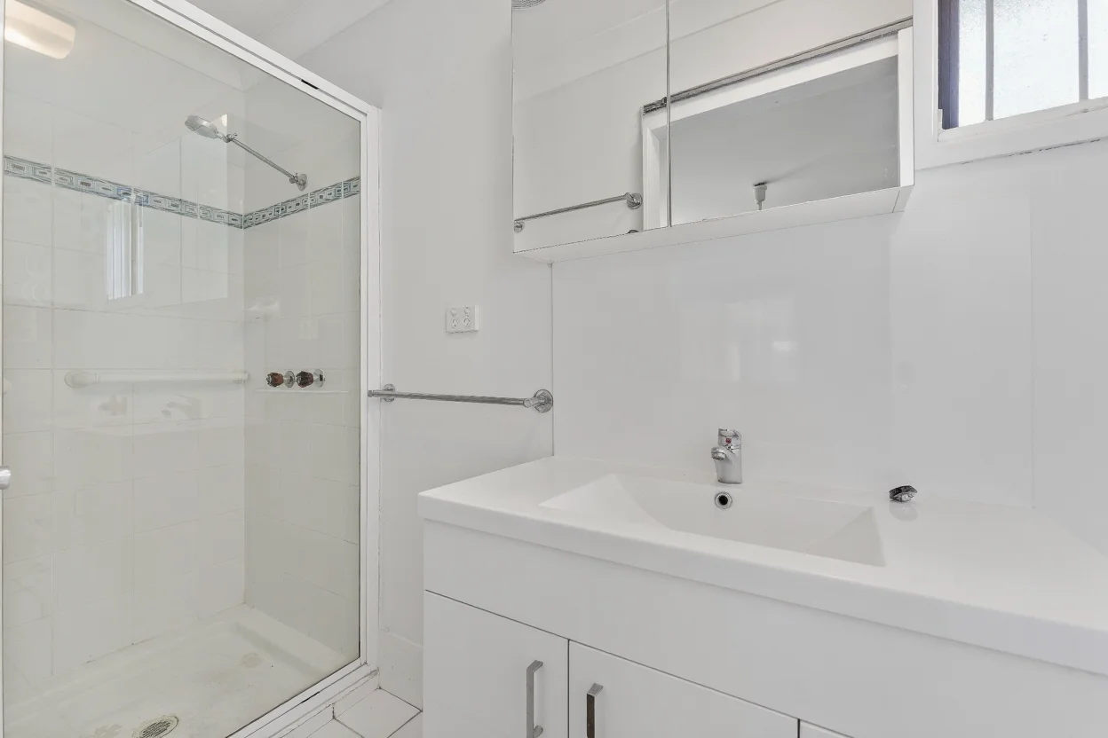 Additional image 11 of 5 Rochester Drive, Mount Warren Park QLD 4207