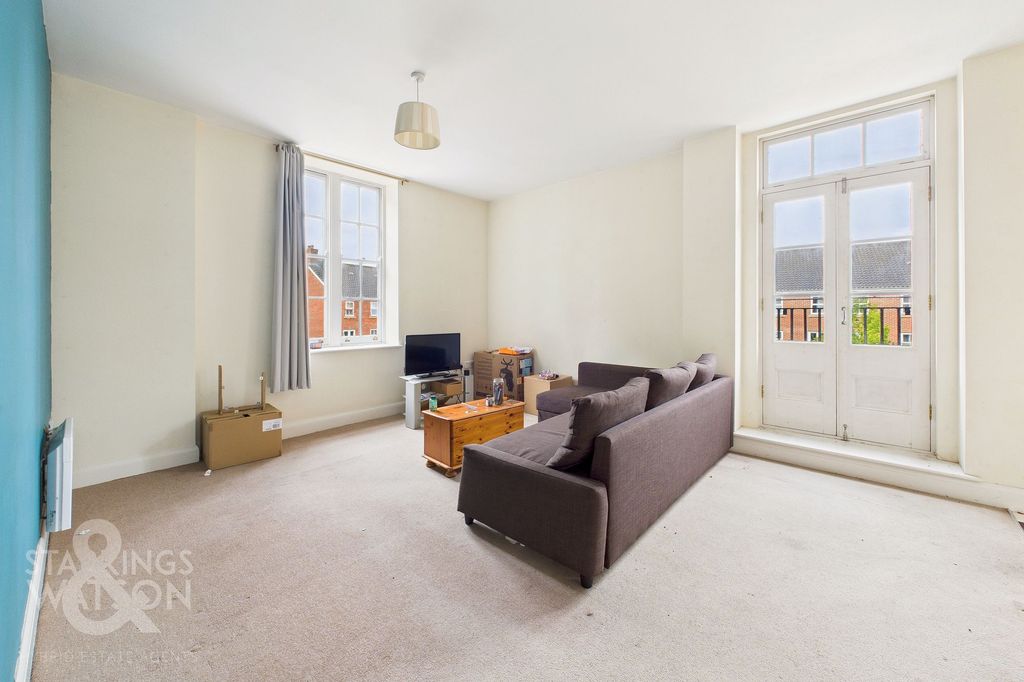 2 bed flat for saleThomas Wyatt Close, Norwich NR2 photo 4