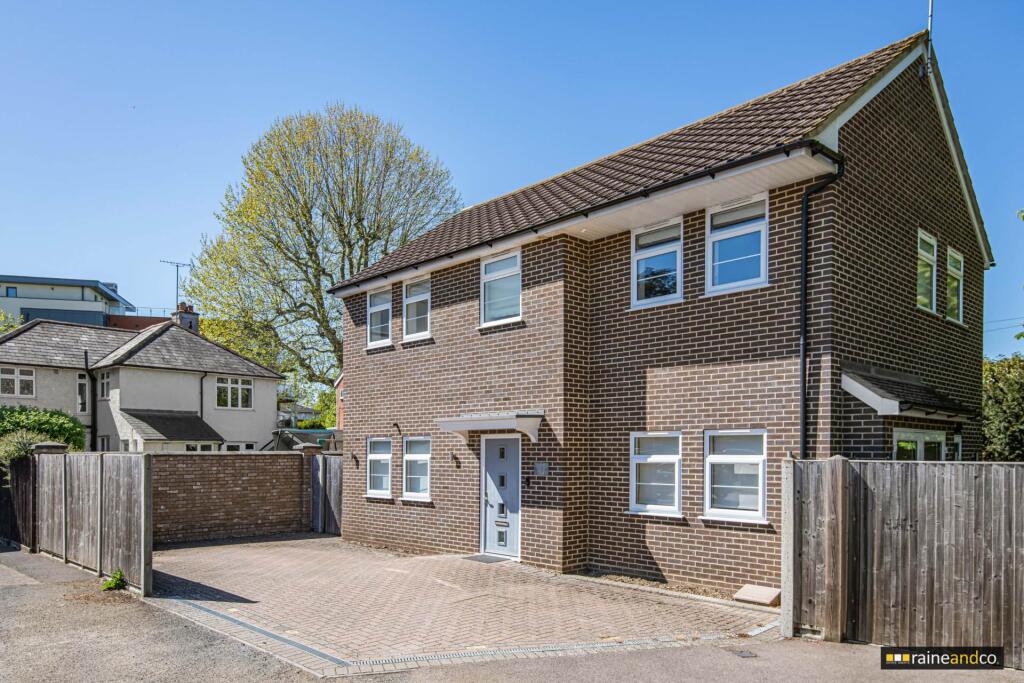 Burleigh Mead, Hatfield