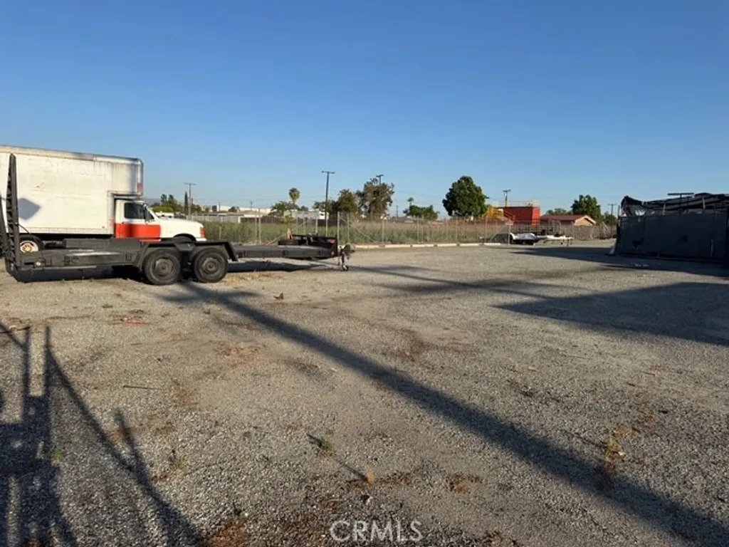 Additional image 7 of 7615 Sterling Ave, San Bernardino, CA 92410