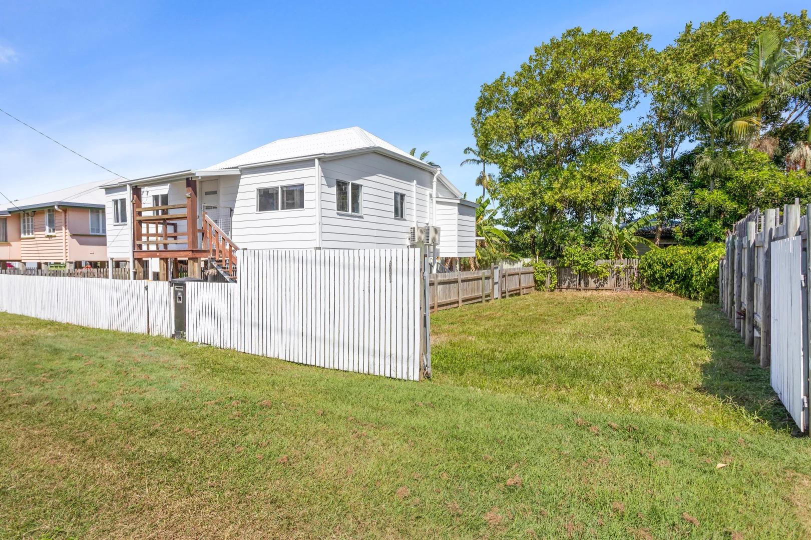 18 Ben Street, Yeppoon QLD 4703 photo 2