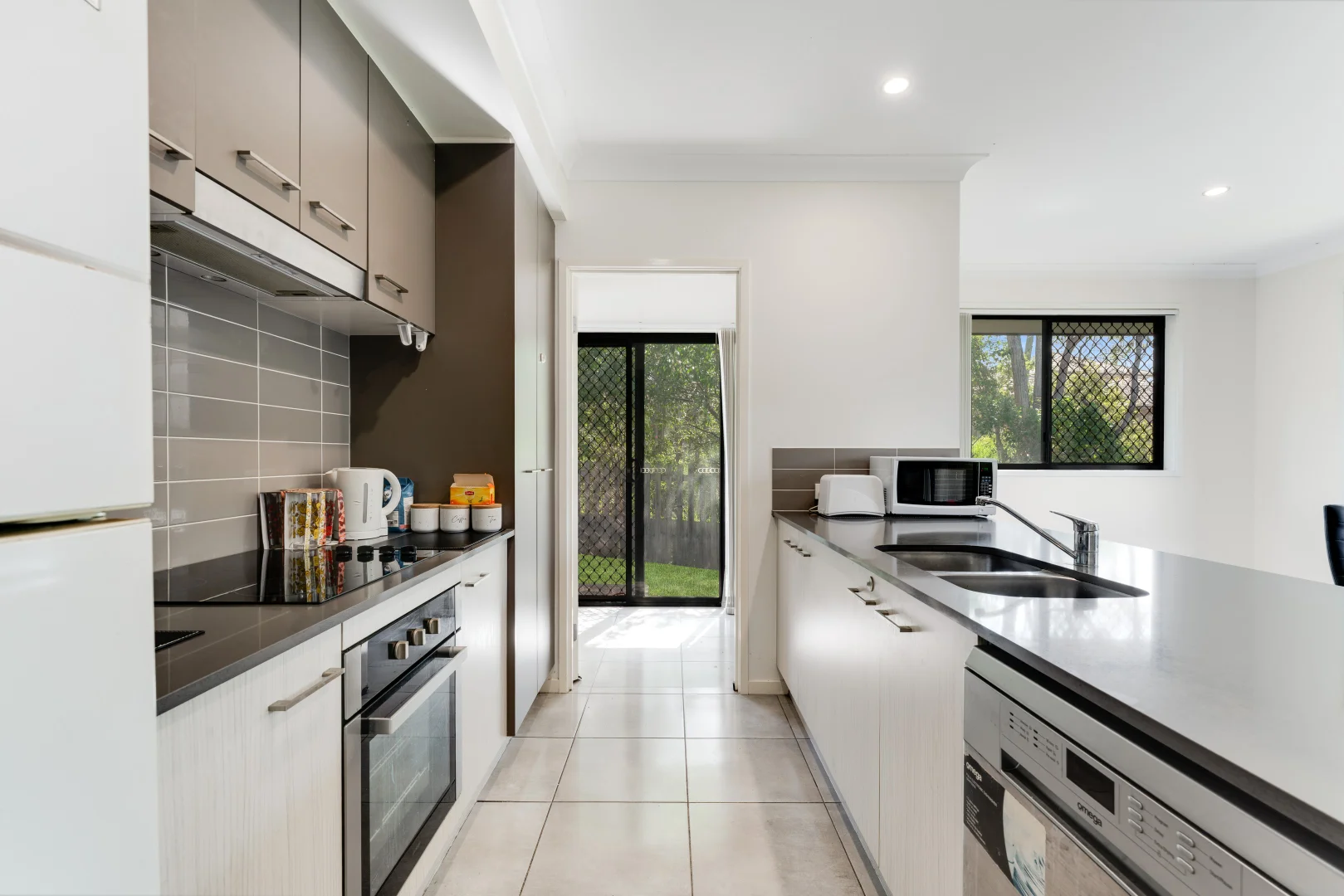 Additional image 8 of 6 Essington Mews, Leichhardt QLD 4305