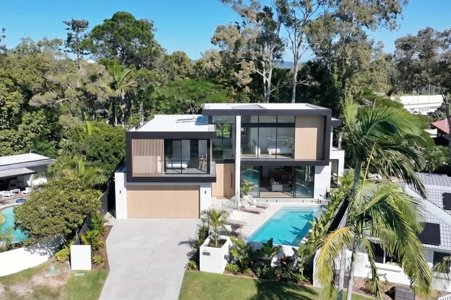 7 Bunya Place, Palm Beach QLD 4221 photo 3