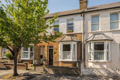 Ridley Avenue, Northfields W13