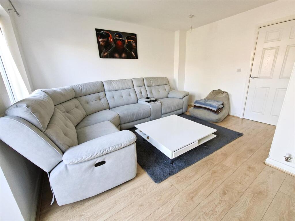 Platt Brook Way, Sheldon, Birmingham photo 3