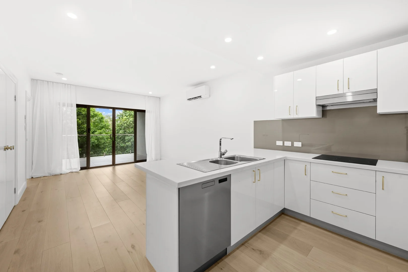 18/11 Stephens Street, Morningside QLD 4170