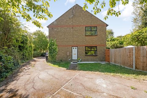 Crofton Gate Way, Brockley, London SE4