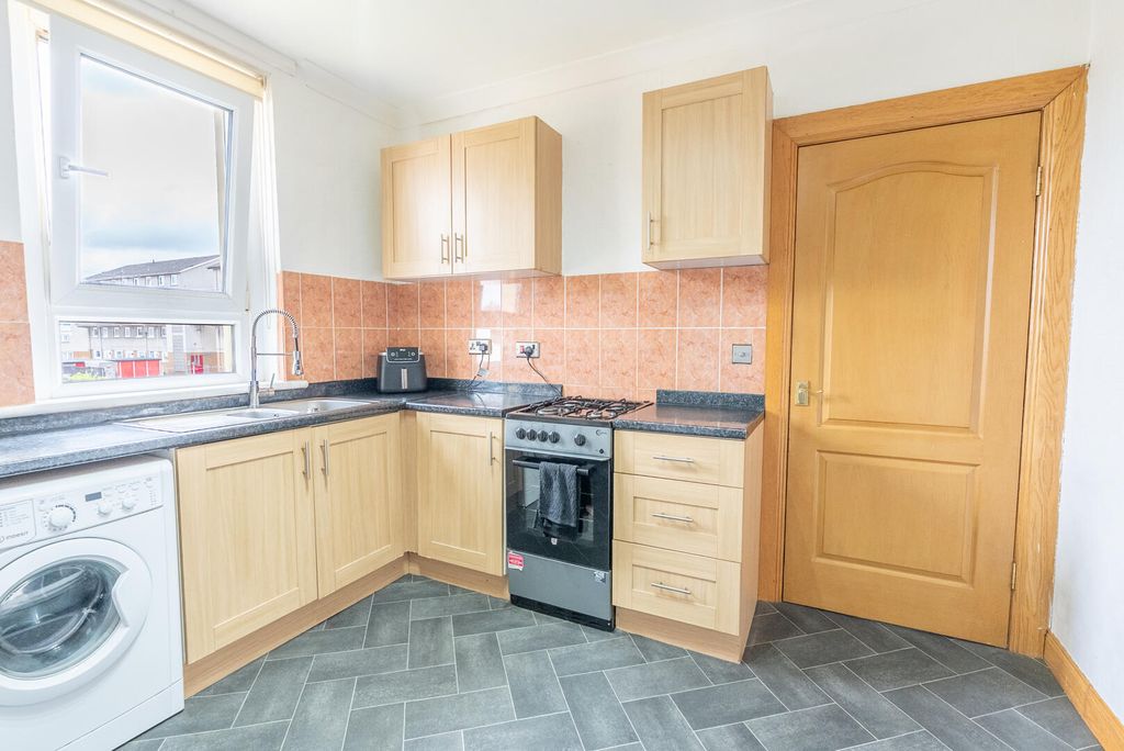 Additional image 8 of 3 bed flat for saleMotherwell Road, Bellshill ML4