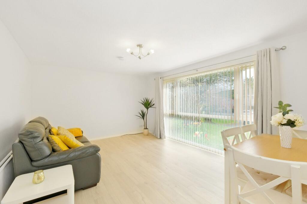 Cairnlee Crescent North, Cults, Aberdeen, AB15